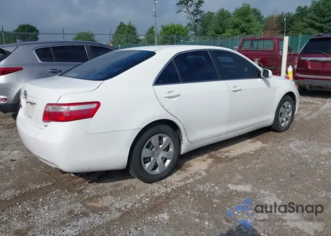 2008 Toyota Camry Le z USA, uszkodzony, nr VIN 4T1BE46K98U765797